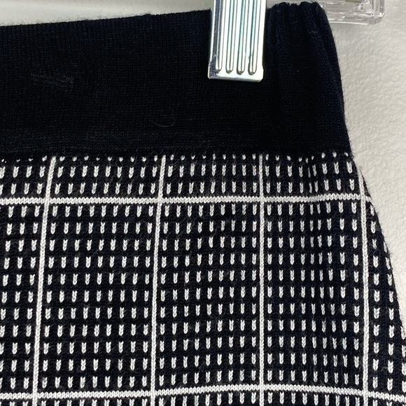 WHBM Windowpane Knit Sweater Skirt in Black/Ecru - Picture 7 of 10